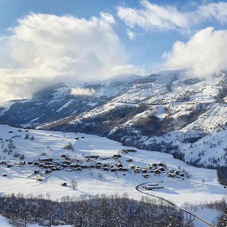 Chalets Casa Da Luzi Surcasti Exteriér fotografie